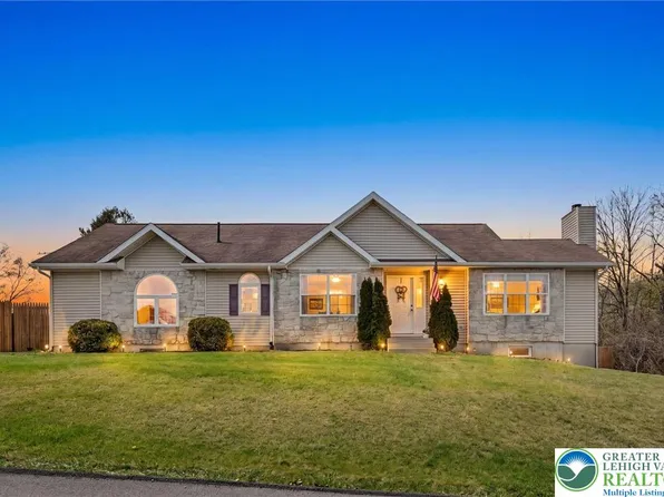 301 Brown St, Port Carbon, PA 17965