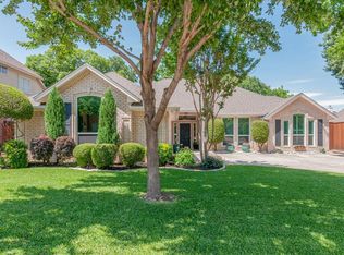 100 Bremen Dr, Hurst, TX 76054
