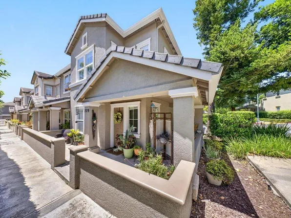 229 Lighthouse Dr, Watsonville, CA 95076