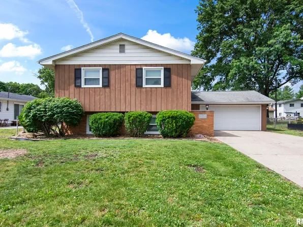 108 Collier Dr, Springfield, IL 62704