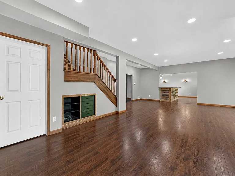 3187 Turnberry Dr — Photo 51
