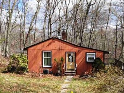 20 Overlook Rd W, North Stonington, CT, 06359