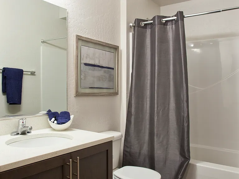 Prairie Pointe Apartments and Townhomes — Photo 68
