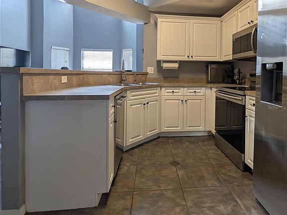 3rd image of 2717 NW 103RD WAY #O