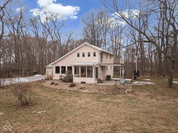 10162 N New Richmond Rd, New Richmond, IN 47967