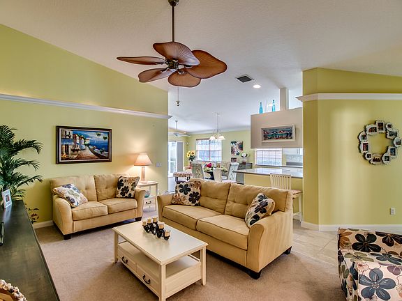 4th image of 7813 Umberto Ct
