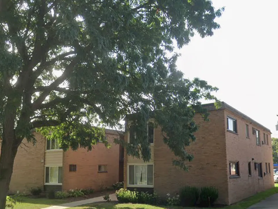 16155 Champaign Rd #202