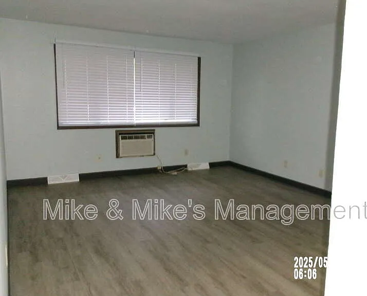 7452 N Granville Rd #1 — Photo 2