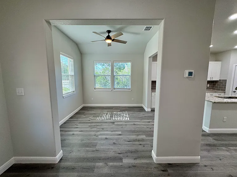 2611 Lakeridge Dr — Photo 7