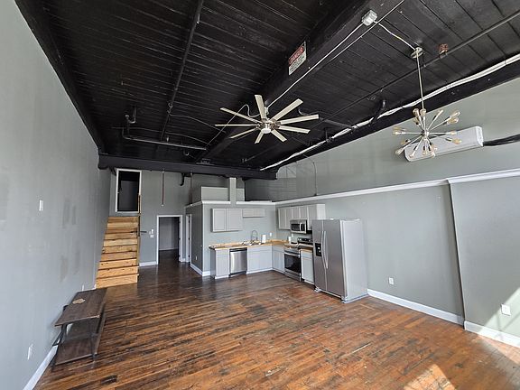 3rd image of 1117 Douglas Ave #514