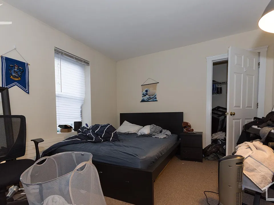 823 Beacon St #1C