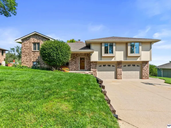 3058 Westridge Dr, Blair, NE 68008