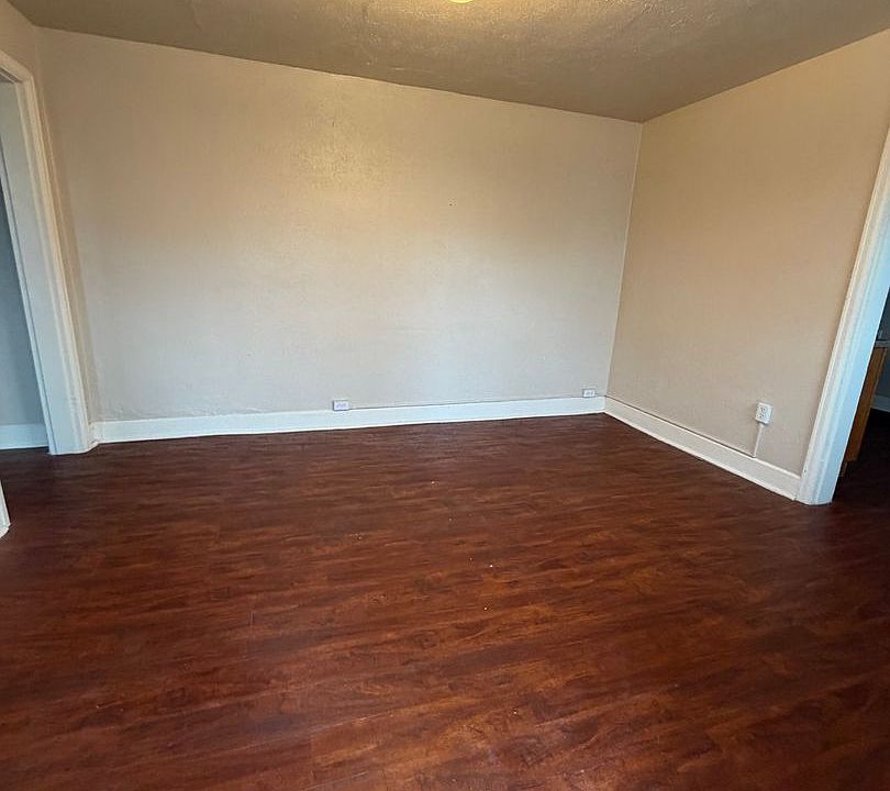 2nd image of 532 N Eldorado Ave