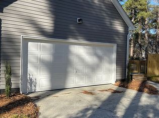 206 Evanswood Dr, Greenville, NC 27858