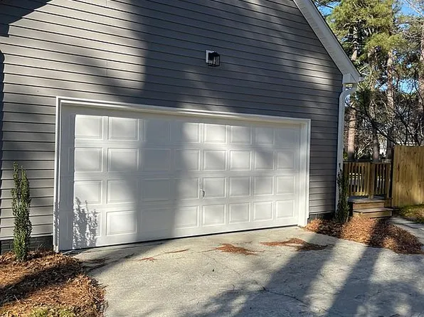 206 Evanswood Dr, Greenville, NC 27858