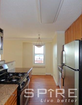 5th image of 747 10th Ave APT 14E