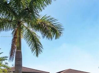 3558 W 107th St #107, Hialeah, FL 33018