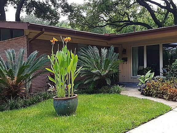 2nd image of 5615 Briarbend Dr
