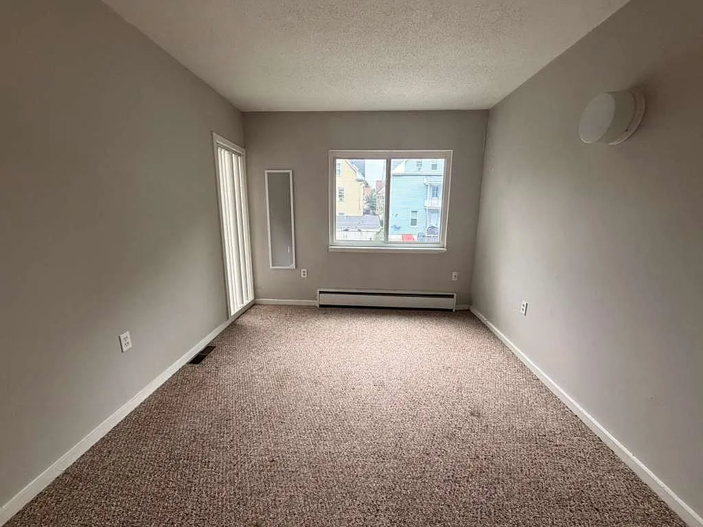 2 bed, $1,500 — Photo 4