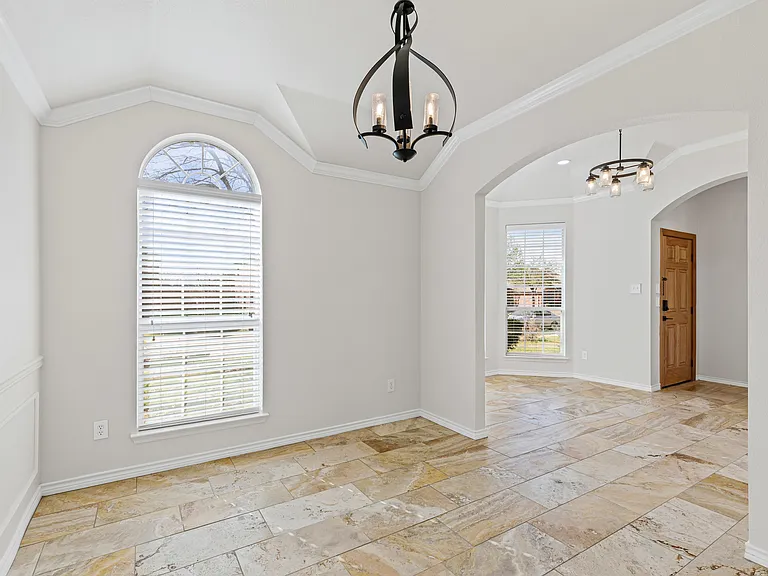 3509 Manor Dr — Photo 6