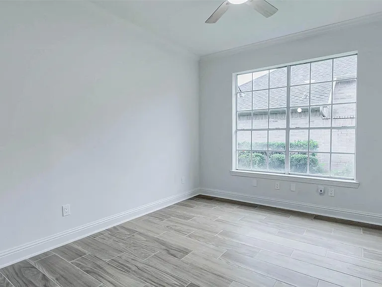 1918 Supplejack Ct — Photo 18