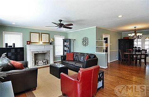 3rd image of 6141 Sudbury Dr