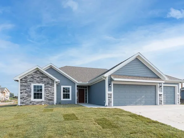 19577 Mitchell Rd, Tonganoxie, KS 66086