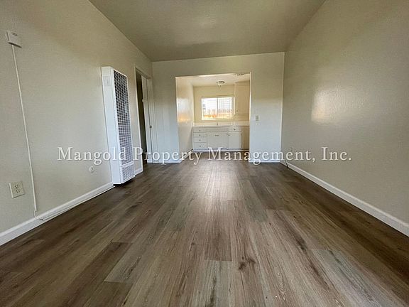 3rd image of 1160 Olympia Ave #G