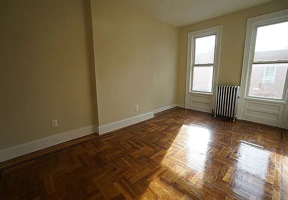4th image of 966 E 156th St #3