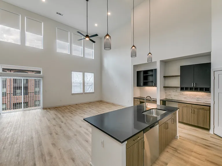 Burnett Lofts at Bishop Ridge — Photo 46