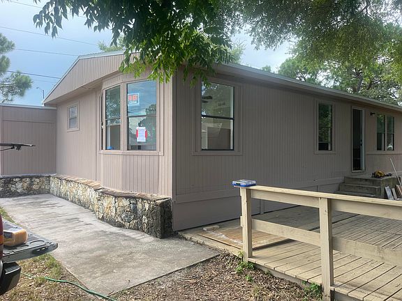 3rd image of 289 Poinciana Ave