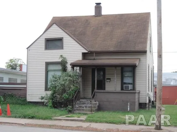 528 Margaret St, Pekin, IL 61554