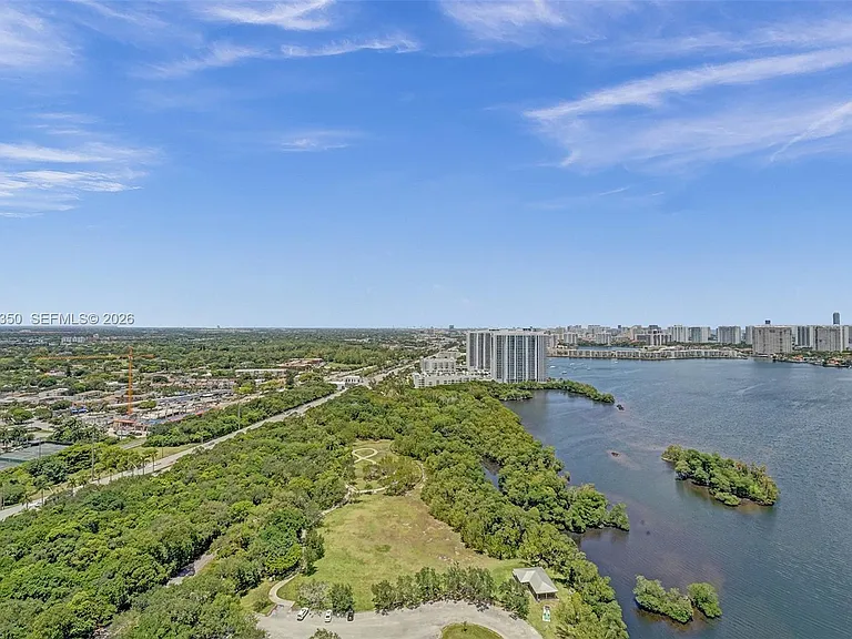 16385 Biscayne Blvd #3107 — Photo 39