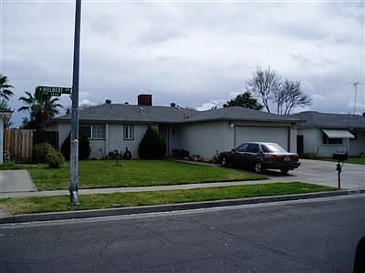 2nd image of 4564 N Hulbert Ave