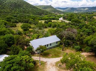 22142 N Medina Hwy, Medina, TX 78055