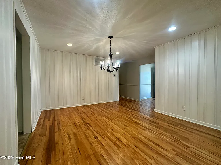 1030 Daniel Dr — Photo 7