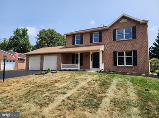 5 Dartmouth Dr, Hagerstown, MD 21742
