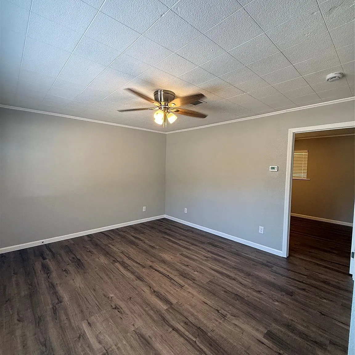 1 bed, 1.0 bath, 550 sqft, $799 — Photo 3