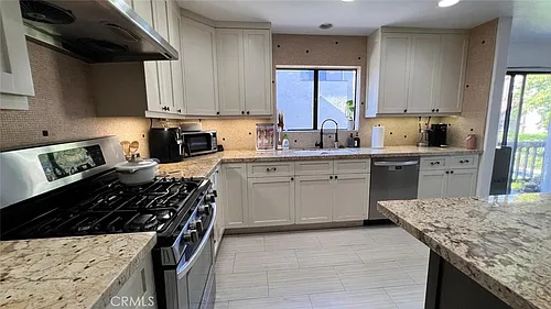 21730 Marylee St #35 Photo 1