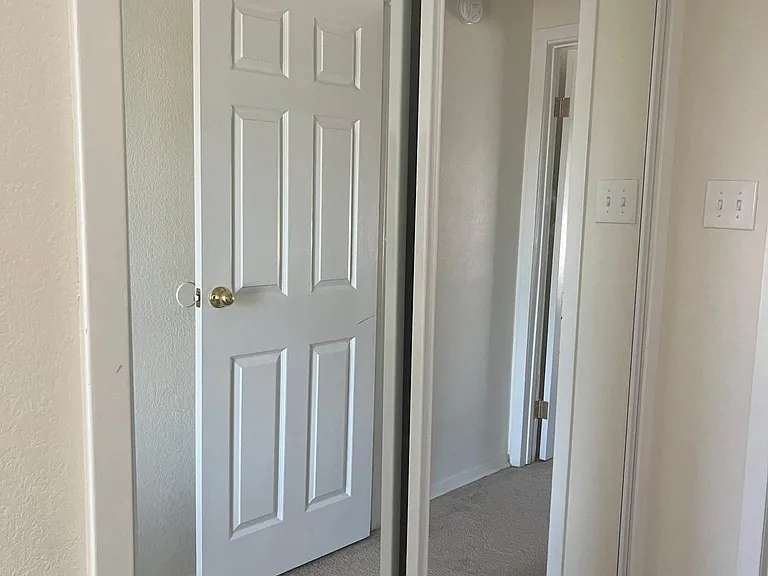 2209 Apache Dr — Photo 9