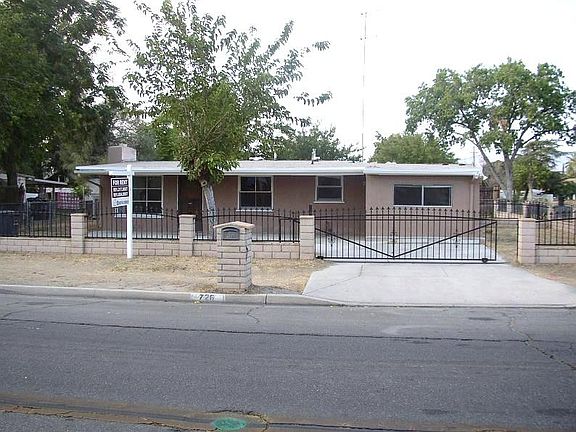 2nd image of 726 E Whittier Ave