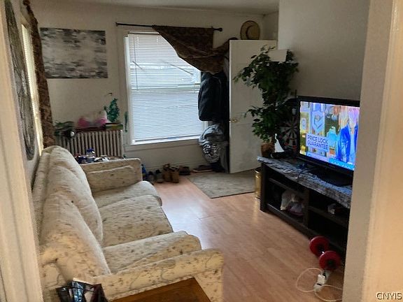 4th image of 1526 Brinckerhoff Ave