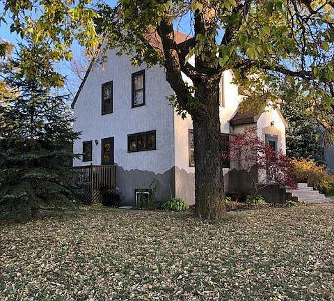 2nd image of 626 N Sibley Ave