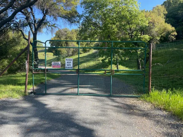 3404 Safari Trl, Pilot Hill, CA 95664