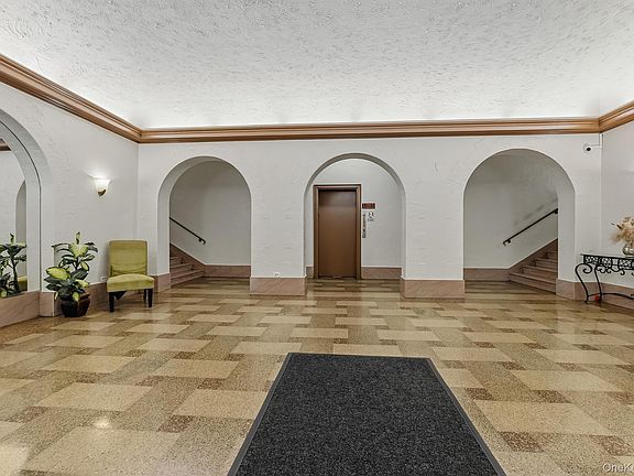 3rd image of 475 Bronx River Road #4B