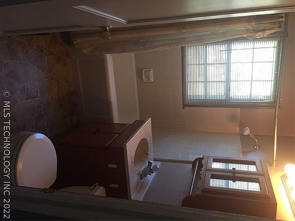 4th image of 34 S 70th East Ave