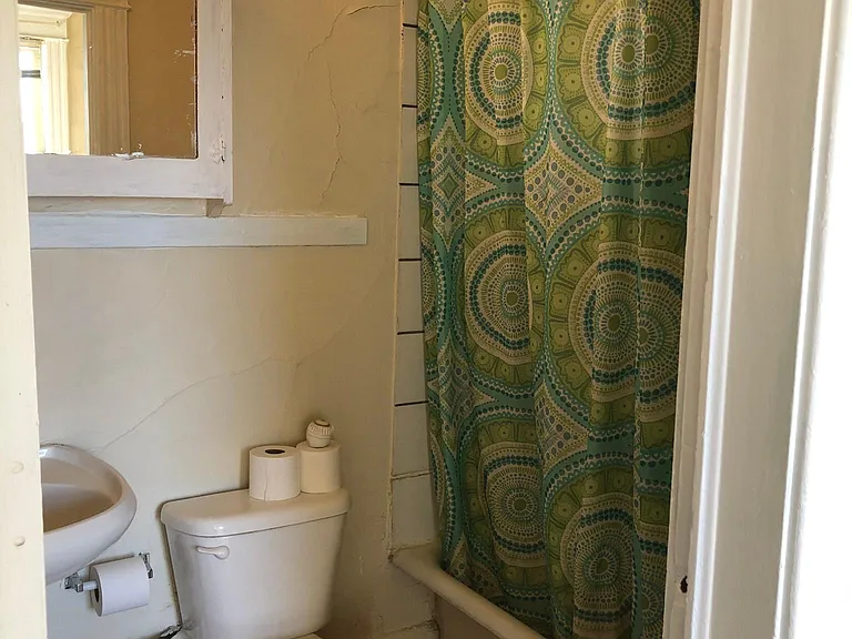 708 Central Ave SE #5 — Photo 4
