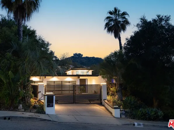 3371 Alana Dr, Sherman Oaks, CA 91403