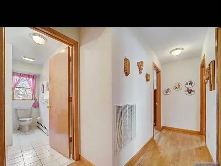27 Arlington Blvd #2 — Photo 4