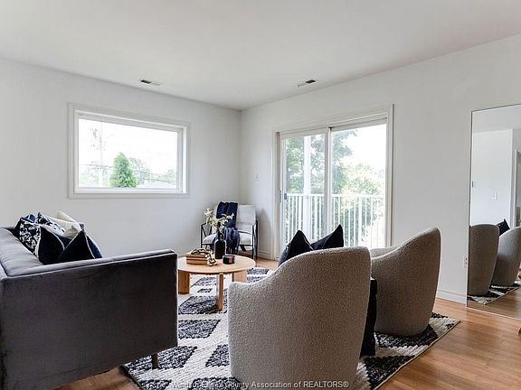 5th image of 1390 Lauzon Rd #222